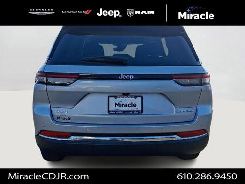 2023 Jeep Grand Cherokee Laredo