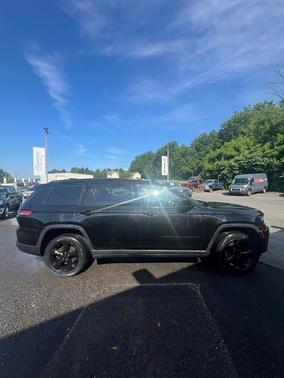 2021 Jeep Grand Cherokee L Laredo