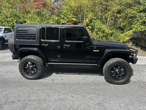 Black Clearcoat 2016 Jeep Wrangler Unlimited Sport