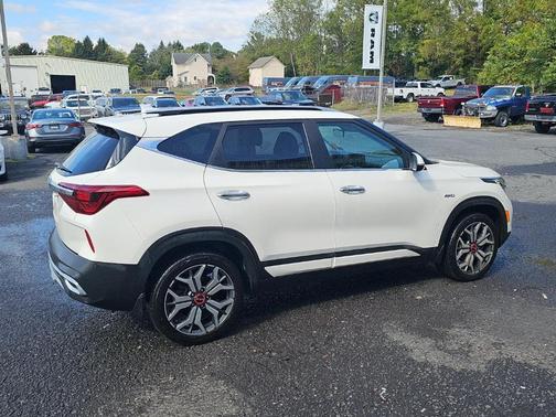 2023 Kia Seltos SX