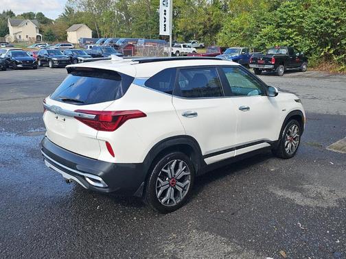 2023 Kia Seltos SX