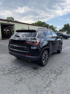 Diamond Black 2022 Jeep Compass Limited