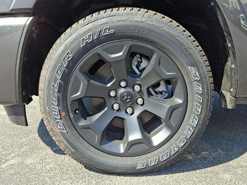 Granite Crystal Clearcoat Metallic 2026 RAM 1500 Big Horn