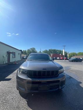 2022 Jeep Grand Cherokee L Laredo