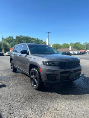 2022 Jeep Grand Cherokee L Laredo