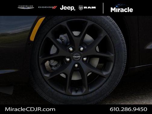 Diamond Black 2026 Chrysler Pacifica Limited