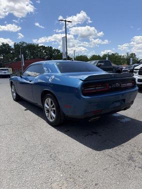 Frostbite 2021 Dodge Challenger SXT
