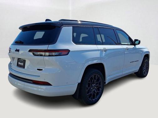Bright White Clearcoat 2026 Jeep Grand Cherokee L Summit