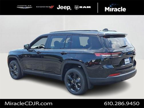 2025 Jeep Grand Cherokee L Laredo