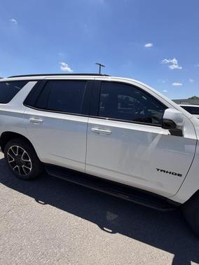 Iridescent Pearl Tricoat 2024 Chevrolet Tahoe RST