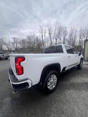 2024 Chevrolet Silverado 3500 High Country