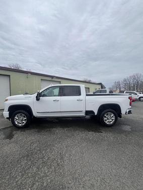 2024 Chevrolet Silverado 3500 High Country