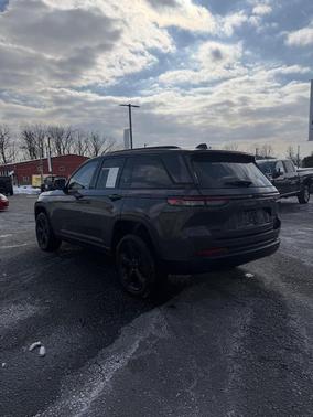 2023 Jeep Grand Cherokee Altitude