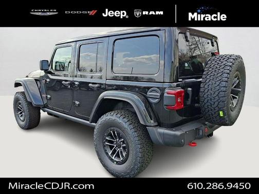 Black Clearcoat 2026 Jeep Wrangler Rubicon