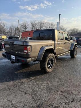 2022 Jeep Gladiator Sport