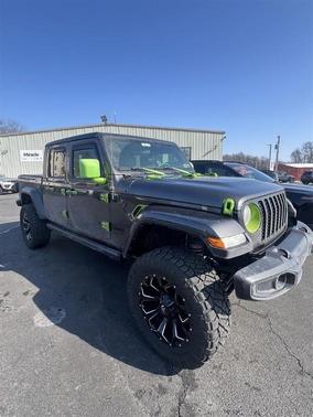 2022 Jeep Gladiator Sport