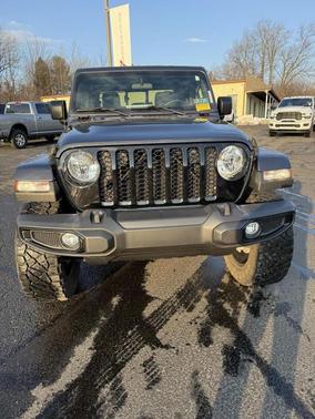 2022 Jeep Gladiator Sport