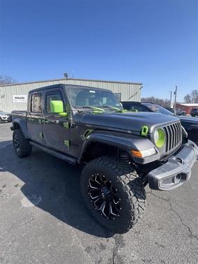 2022 Jeep Gladiator Sport