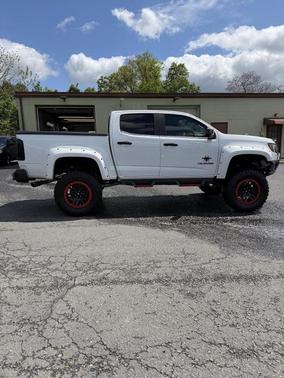 Summit White 2018 Chevrolet Colorado LT