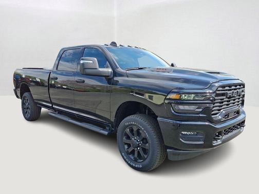 Diamond Black 2026 RAM 2500 Black Express