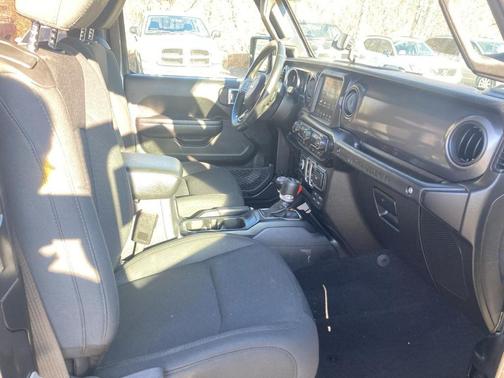 2021 Jeep Wrangler Sport