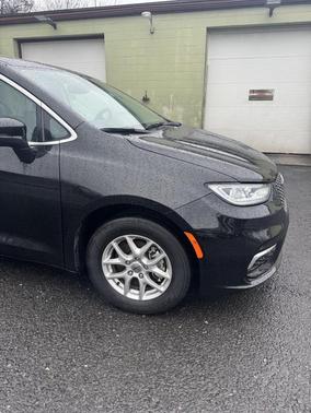 2024 Chrysler Pacifica Touring-L