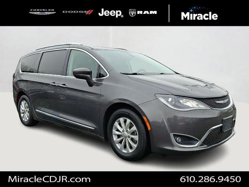 2018 Chrysler Pacifica Touring-L