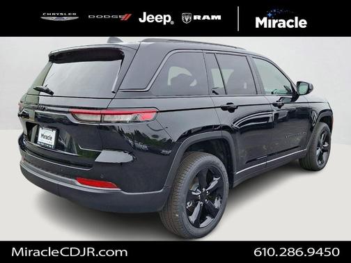 Diamond Black 2026 Jeep Grand Cherokee Limited