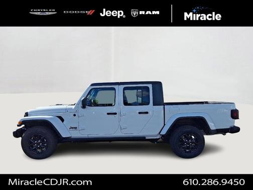 2022 Jeep Gladiator Sport
