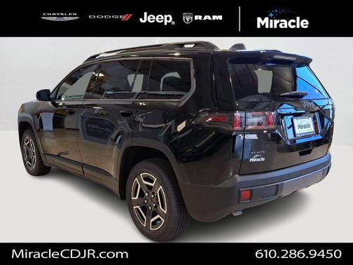 Diamond Black 2026 Jeep Cherokee LAREDO/LIMITED