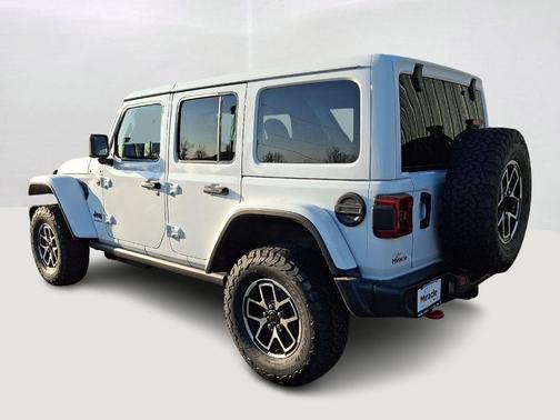 Bright White Clearcoat 2026 Jeep Wrangler Rubicon
