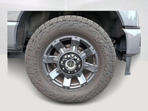 Carbonized Gray Metallic 2024 Ford F-250 Lariat