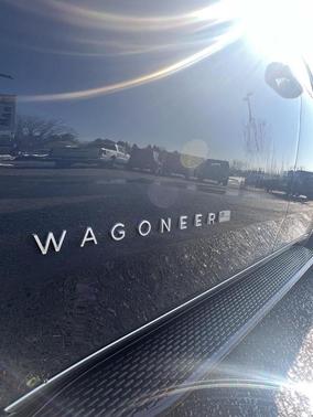 2025 Jeep Wagoneer Base