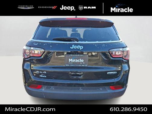 2023 Jeep Compass Latitude Lux