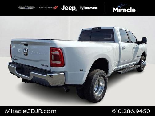 Bright White Clearcoat 2024 RAM 3500 Laramie