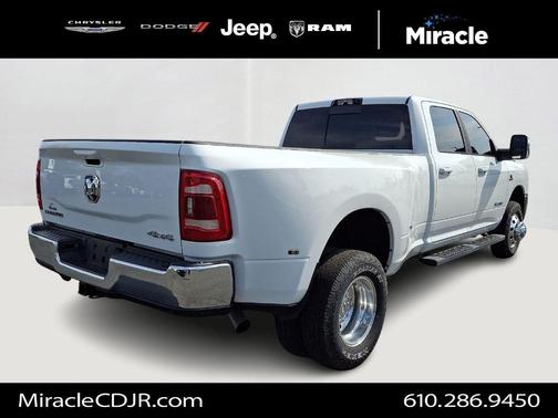 Bright White Clearcoat 2024 RAM 3500 Laramie