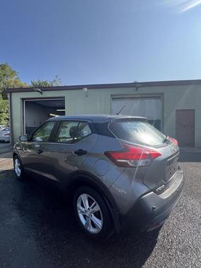2020 Nissan Kicks S