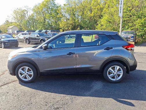 2020 Nissan Kicks S