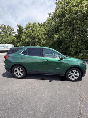 Ivy Metallic 2018 Chevrolet Equinox 2LT