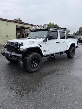 Bright White Clearcoat 2022 Jeep Gladiator Sport