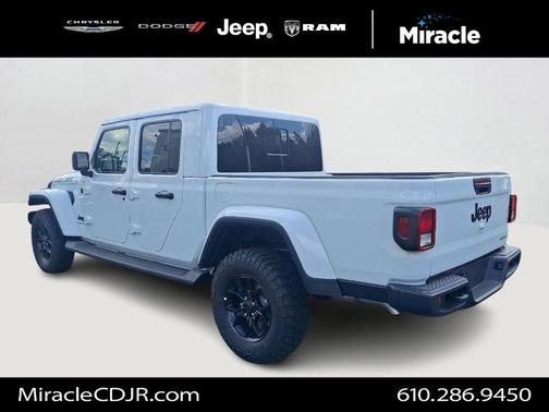 2025 Jeep Gladiator Sport