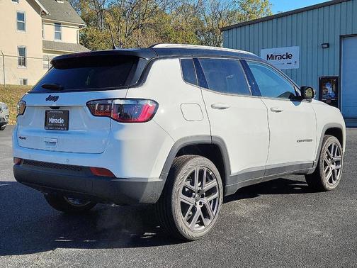 2026 Jeep Compass Limited Altitude