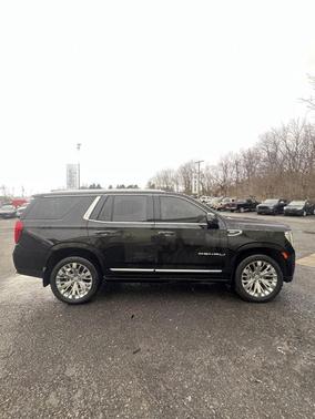 Onyx Black 2022 GMC Yukon Denali