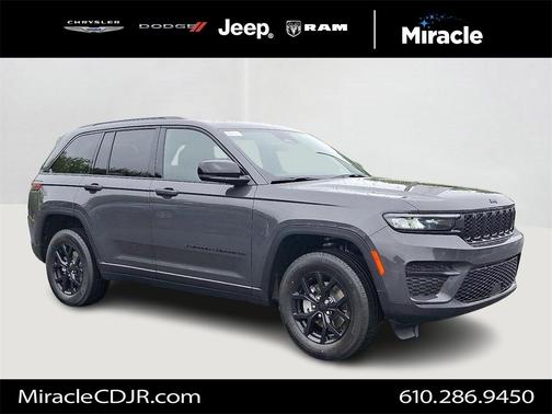 2025 Jeep Grand Cherokee Laredo