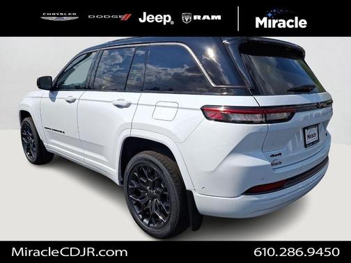 Bright White Clearcoat 2026 Jeep Grand Cherokee Summit