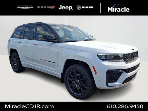 Bright White Clearcoat 2026 Jeep Grand Cherokee Summit