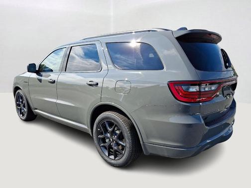 Destroyer Gray Clearcoat 2026 Dodge Durango GT Plus HEMI V8