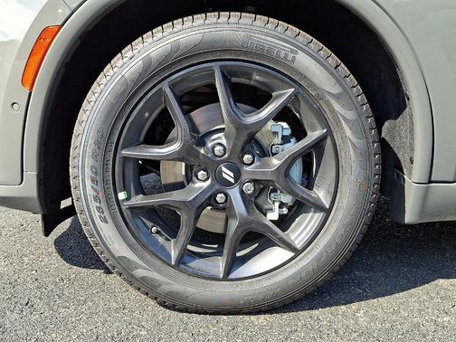 Gray 2026 Dodge Durango GT HEMI V8