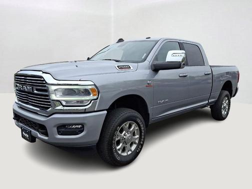 Billet Silver Metallic Clearcoat 2024 RAM 2500 Laramie