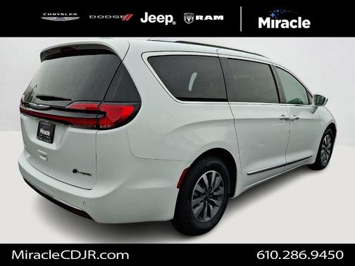 2021 Chrysler Pacifica Hybrid Limited